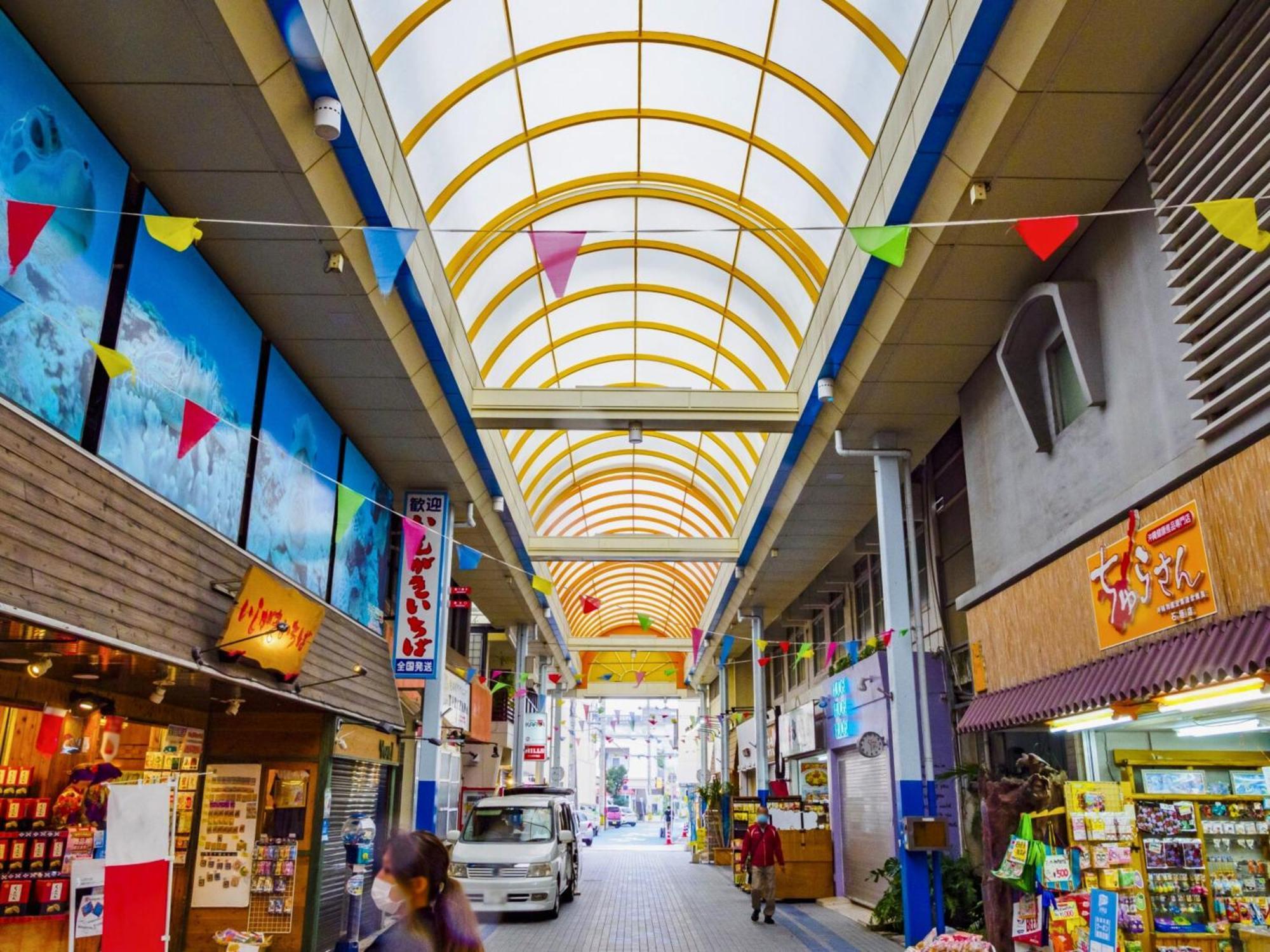 石垣島グループの宿 2216 にじいろ ユーグレナモール内 Ishigaki  Exterior photo